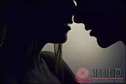 cdc88c90bff0ec4d68f11e9c2f284f7b.jpg