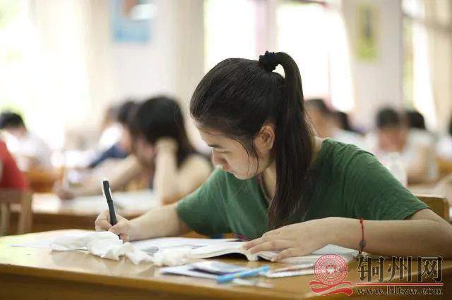 d647ebf47d4f143b8590ff89db7938c7.jpg
