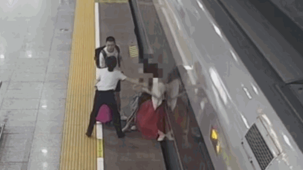 96bf383752283d885a88a3ceb37375cf.gif