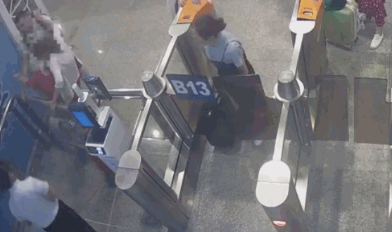 4871a47d5bb225796e5abf26e60b436b.gif