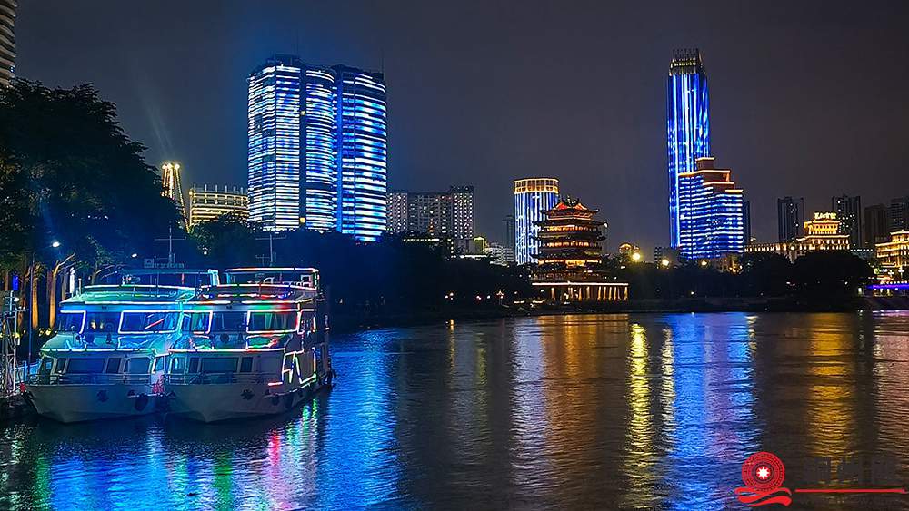邕江民生广场之夜